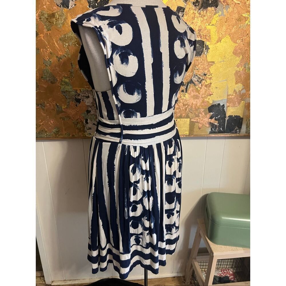 Maeve Navy & White Sleeveless Patterned Fit-and-Flare Midi Dress - Picture 6 of 7